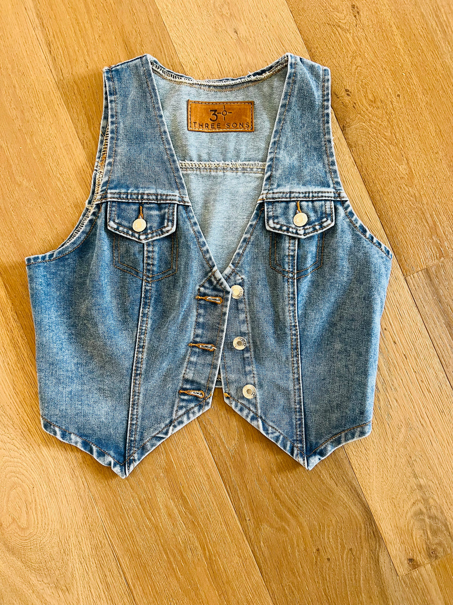 トップス MANY-HOLE VEST D28B044E-86CA-4417-A30F-